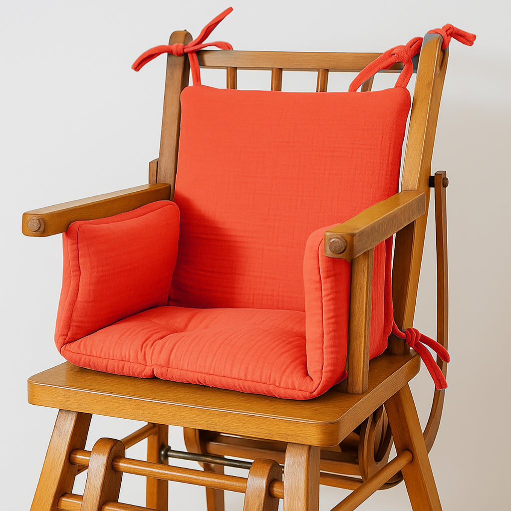 Cushion High Chair in Organic Cotton - Strawberry