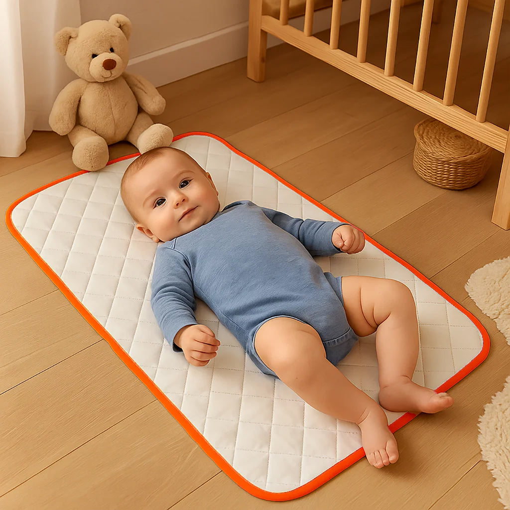 Nomadic Changing Mat - Strawberry